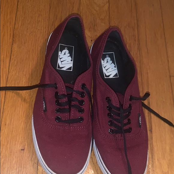 Vans Shoes - AUTHENTIC VANS